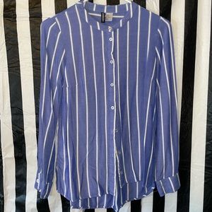 💙Divided H&M Button Up